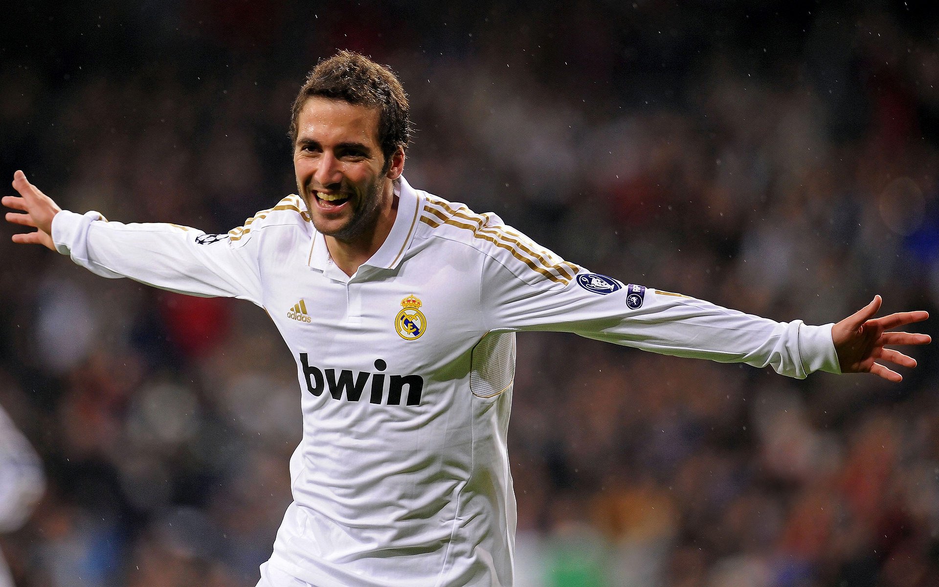 东亚杯国足夺冠 球迷情绪达到顶点,东亚杯男足比赛时间